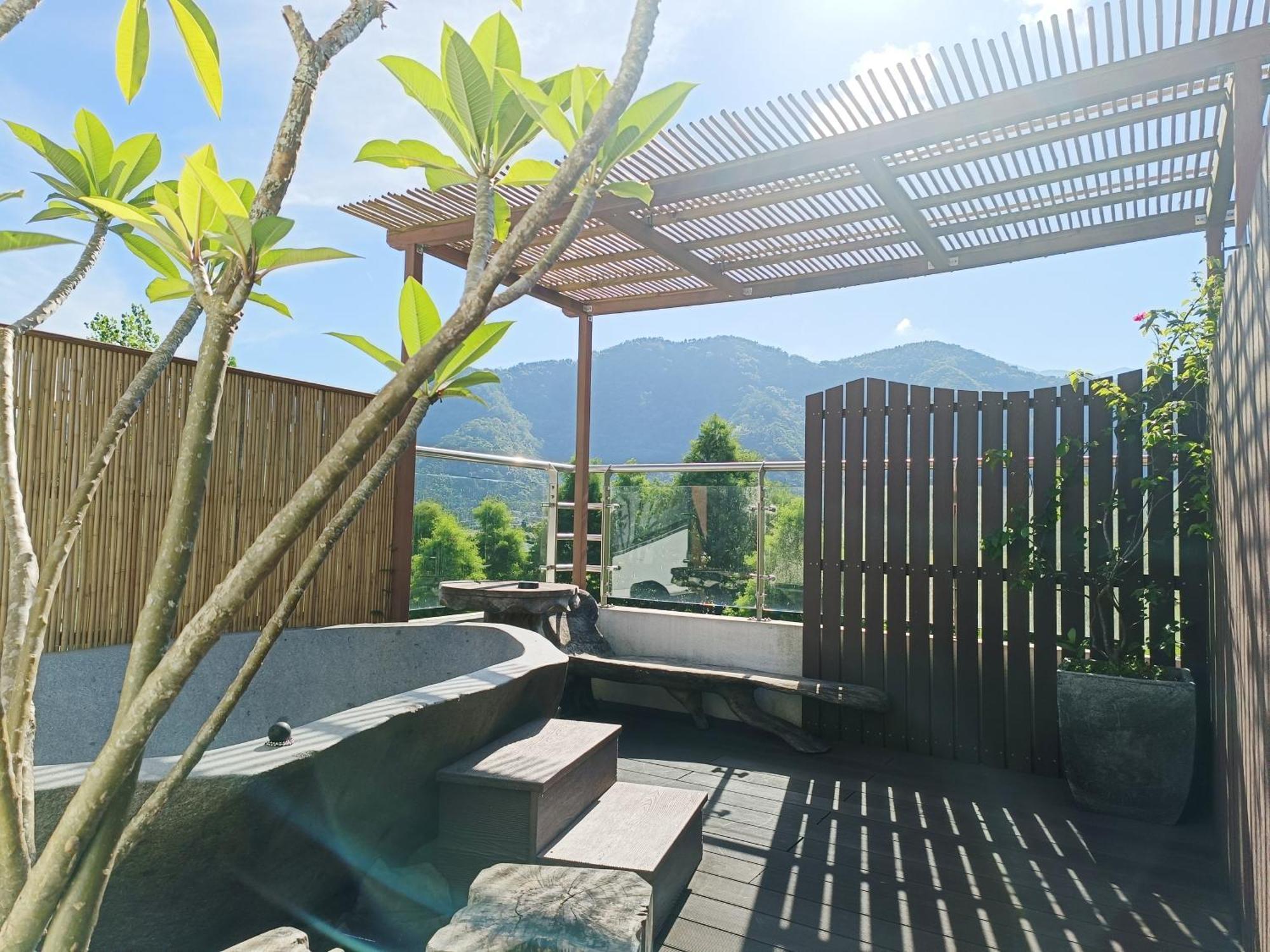 Roaming Cloud Sun Moon Lake B&B يوشيه المظهر الخارجي الصورة