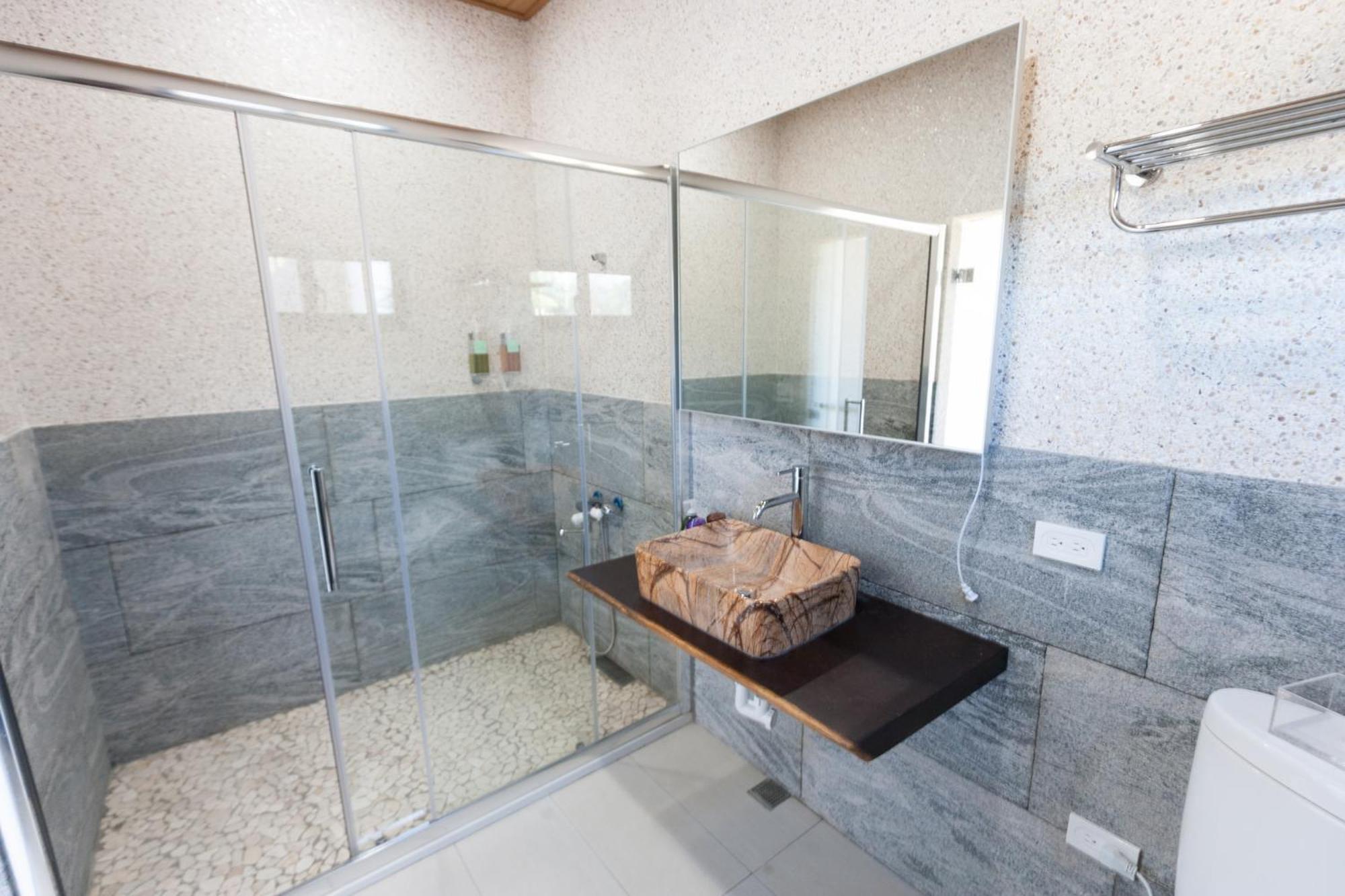 Roaming Cloud Sun Moon Lake B&B يوشيه الغرفة الصورة